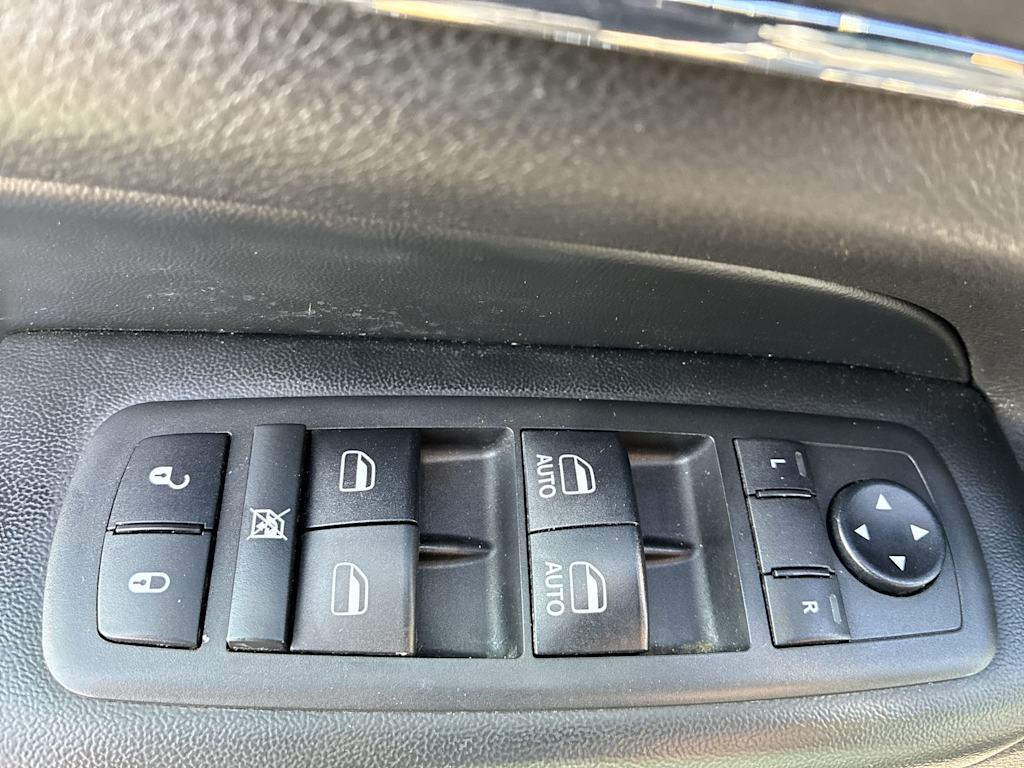 Thumbnail: 2018 Jeep Grand Cherokee - 21
