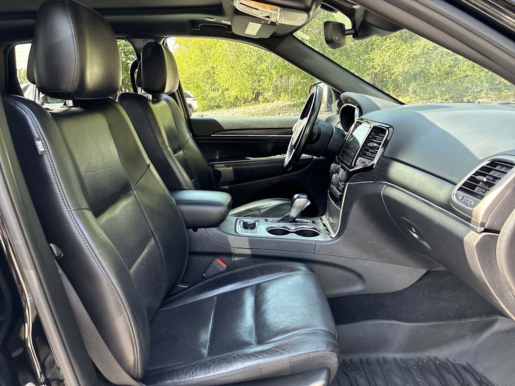 Thumbnail: 2020 Jeep Grand Cherokee - 26