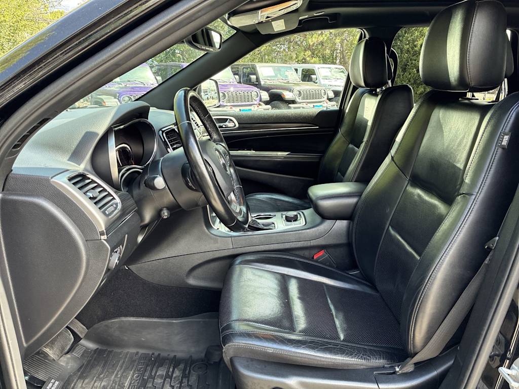 Thumbnail: 2020 Jeep Grand Cherokee - 8