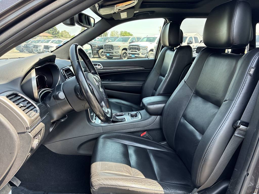 Thumbnail: 2020 Jeep Grand Cherokee - 8