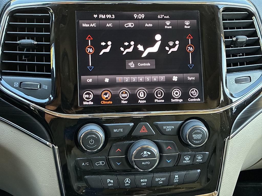 Thumbnail: 2020 Jeep Grand Cherokee - 23
