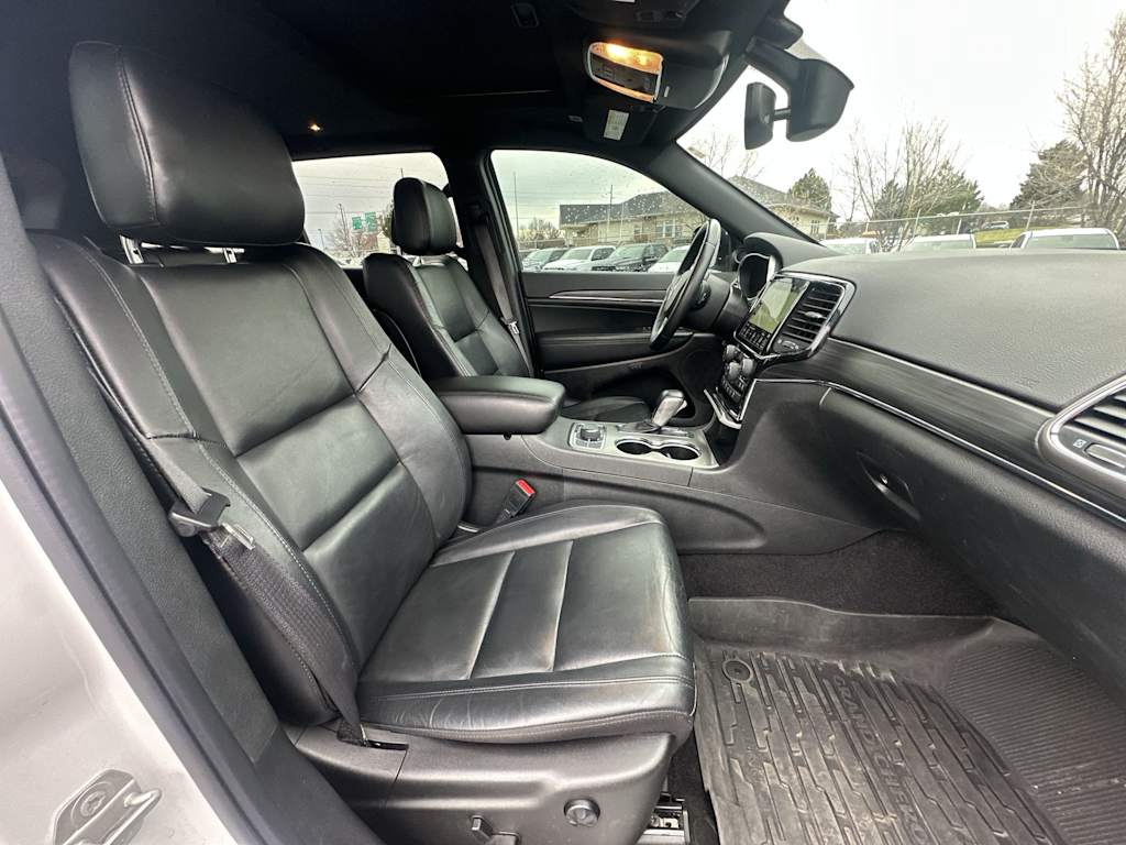 Thumbnail: 2022 Jeep Grand Cherokee - 9