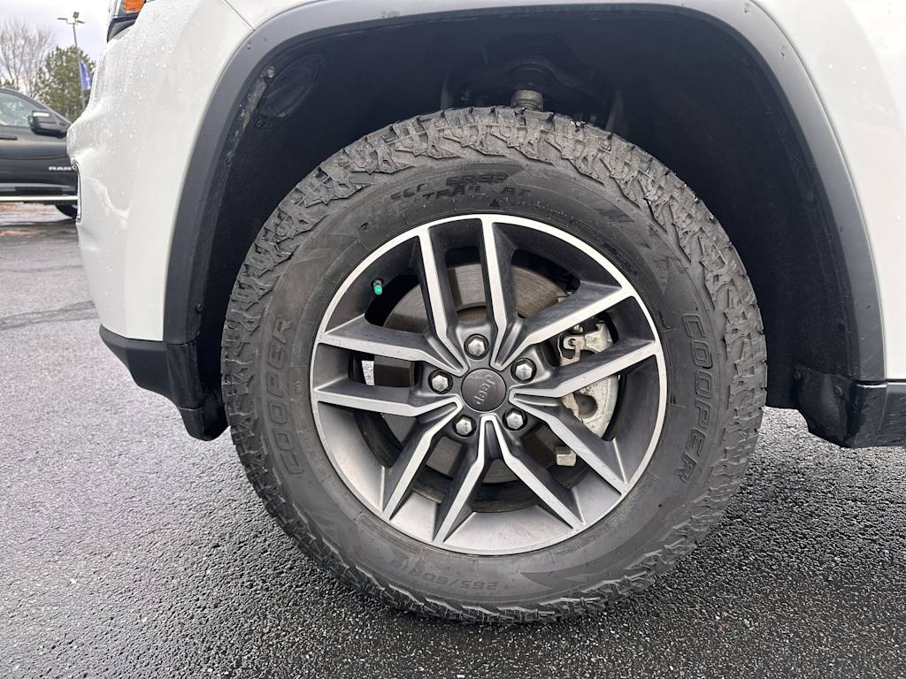 Thumbnail: 2022 Jeep Grand Cherokee - 7