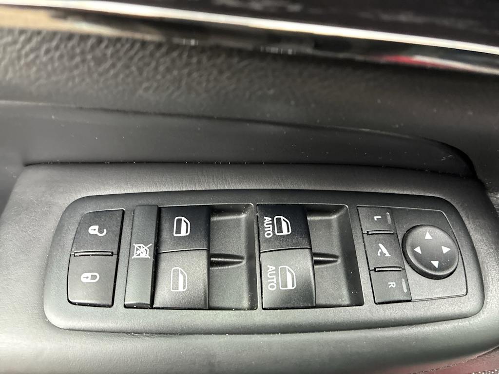 Thumbnail: 2018 Jeep Grand Cherokee - 20