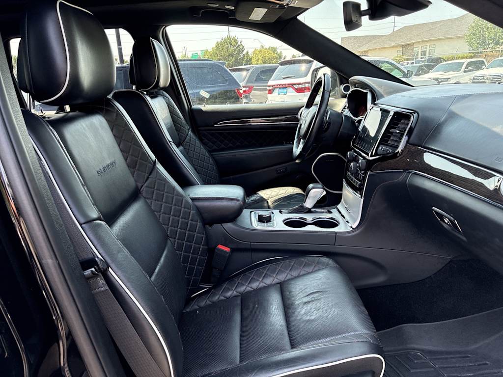 Thumbnail: 2020 Jeep Grand Cherokee - 11