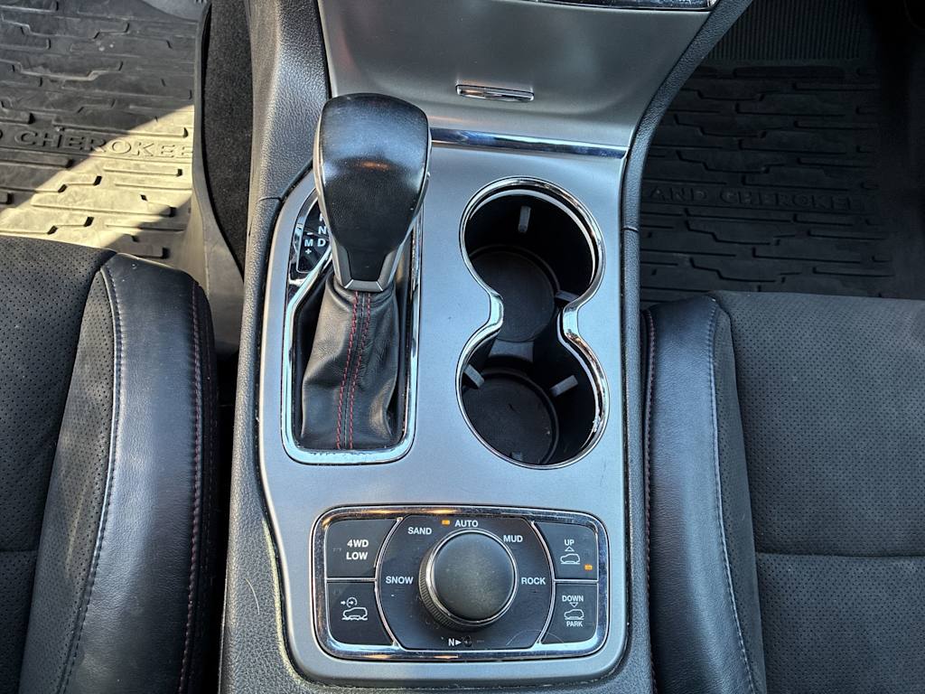 Thumbnail: 2020 Jeep Grand Cherokee - 12