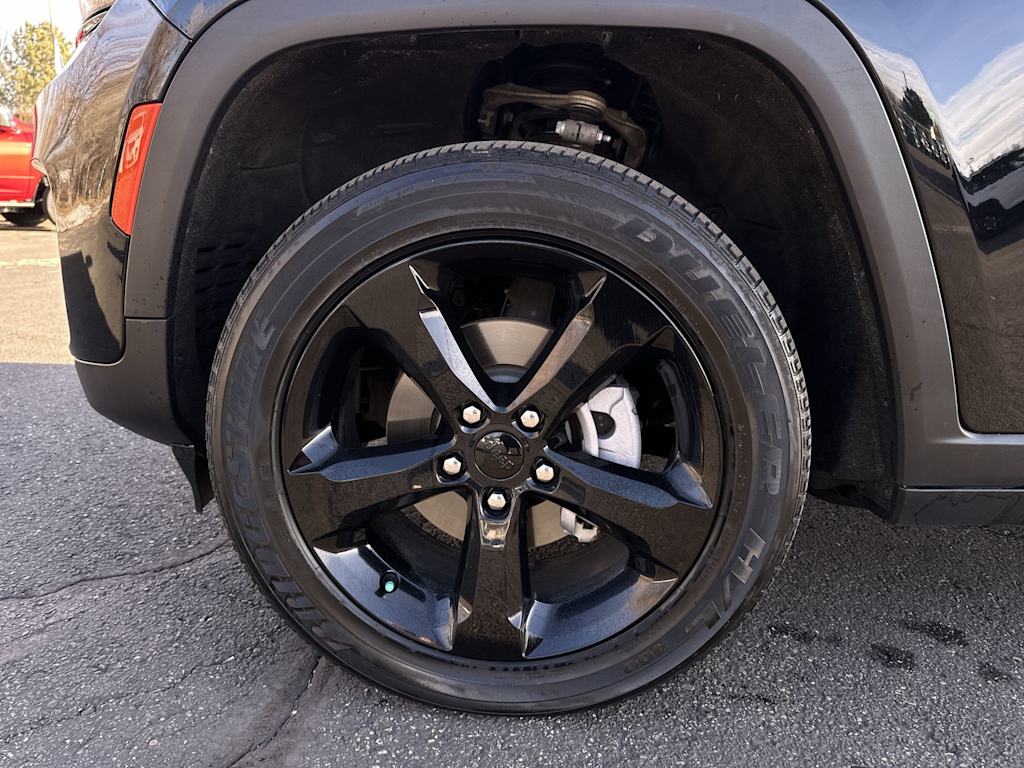 Thumbnail: 2023 Jeep Grand Cherokee - 6