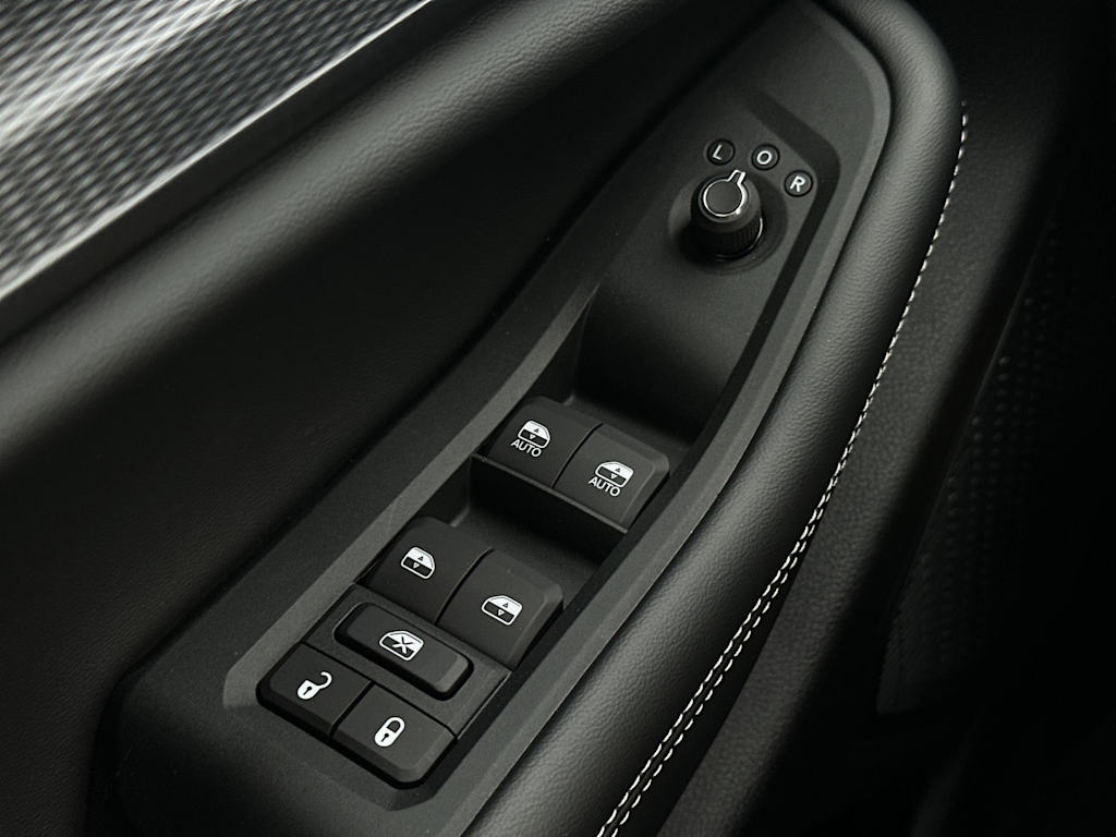 Thumbnail: 2025 Jeep Grand Cherokee - 20