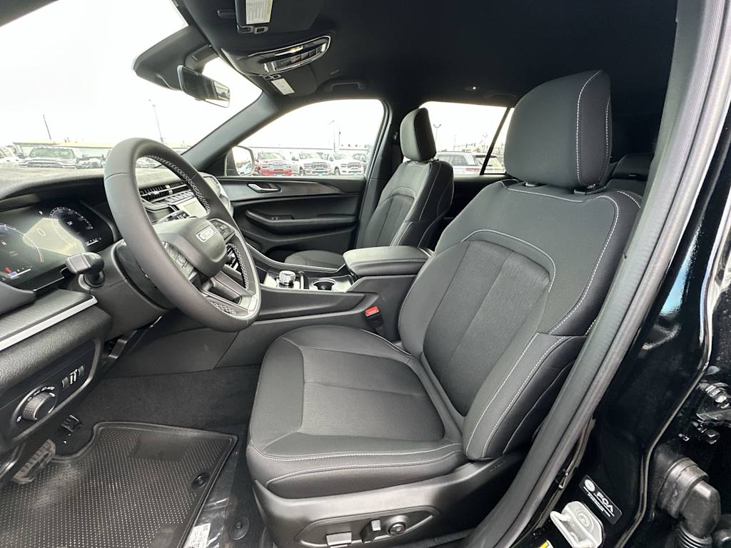 Thumbnail: 2025 Jeep Grand Cherokee - 7
