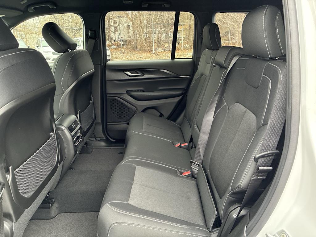 Thumbnail: 2026 Jeep Grand Cherokee - 12