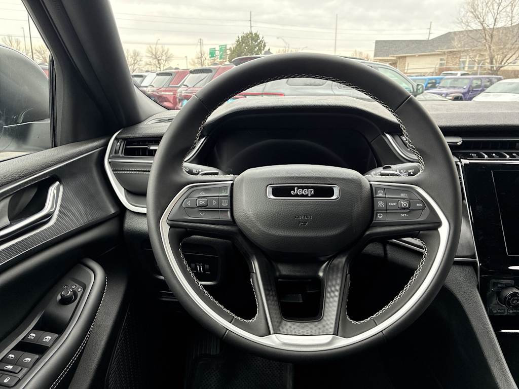 Thumbnail: 2026 Jeep Grand Cherokee - 2