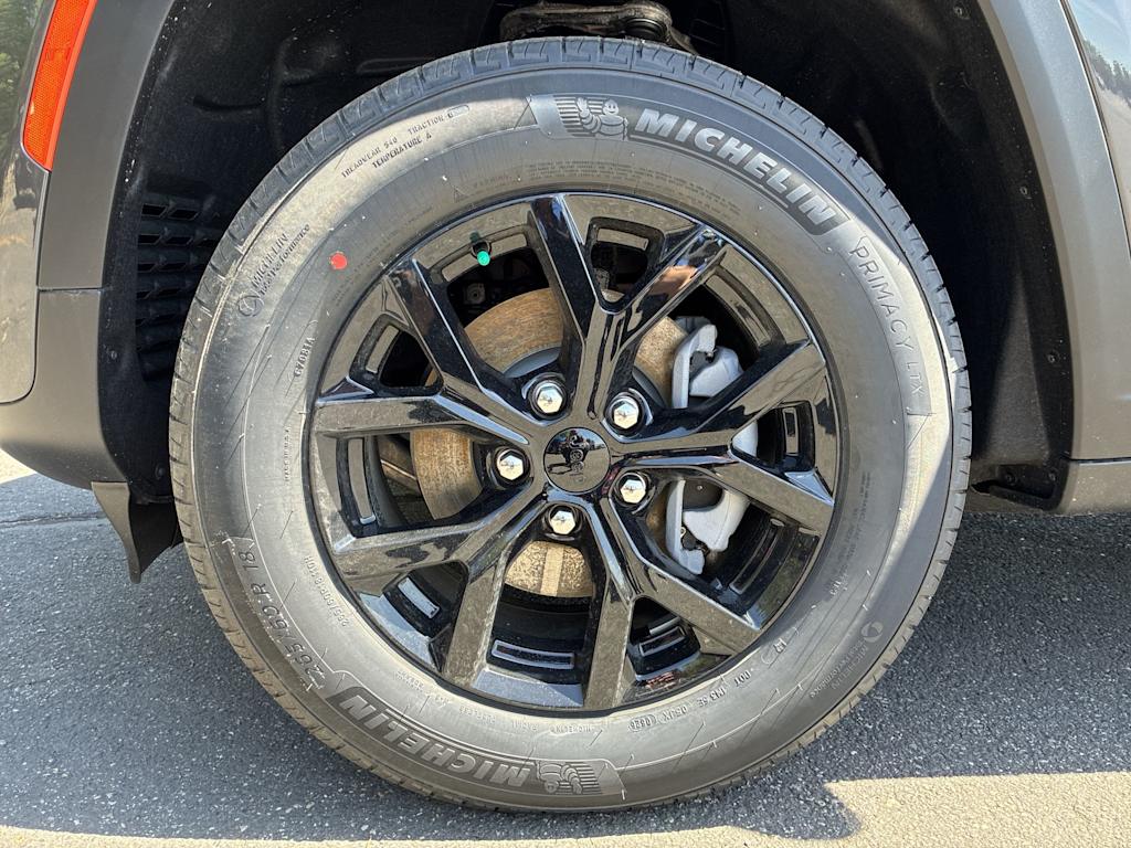 Thumbnail: 2026 Jeep Grand Cherokee - 6