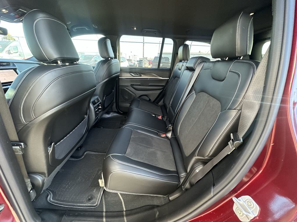 Thumbnail: 2026 Jeep Grand Cherokee - 9