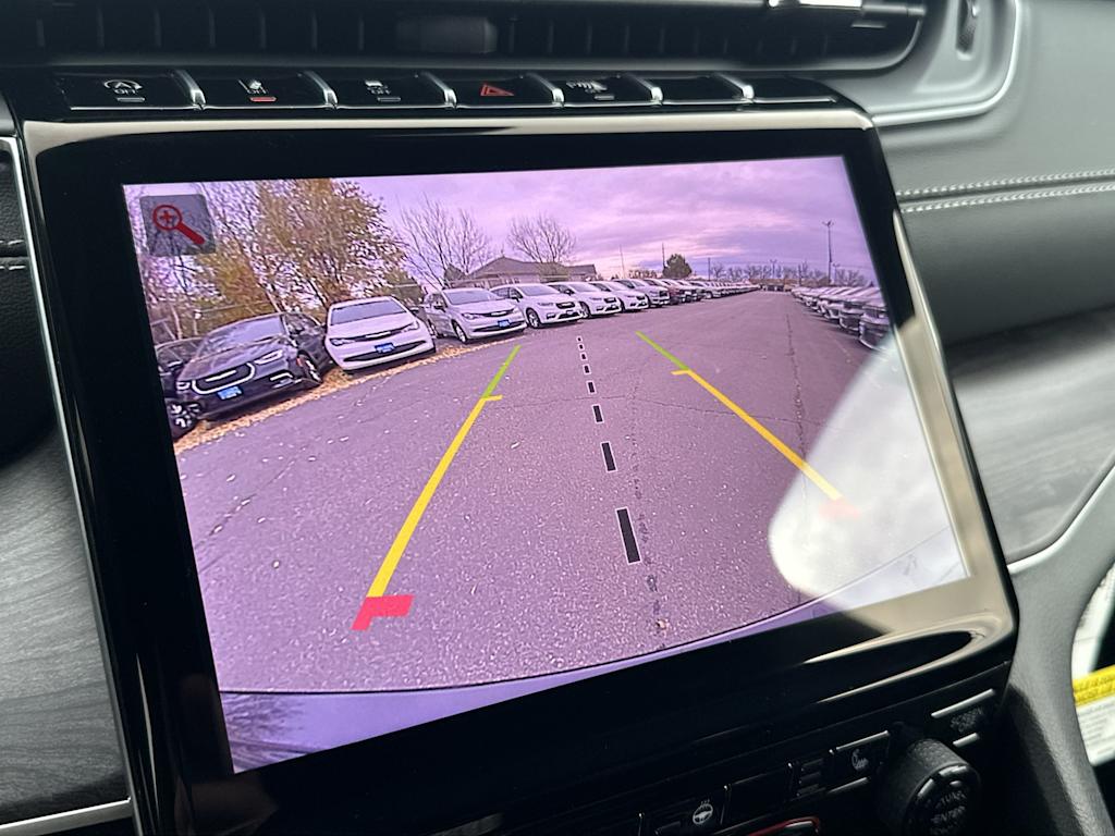 Thumbnail: 2025 Jeep Grand Cherokee - 25