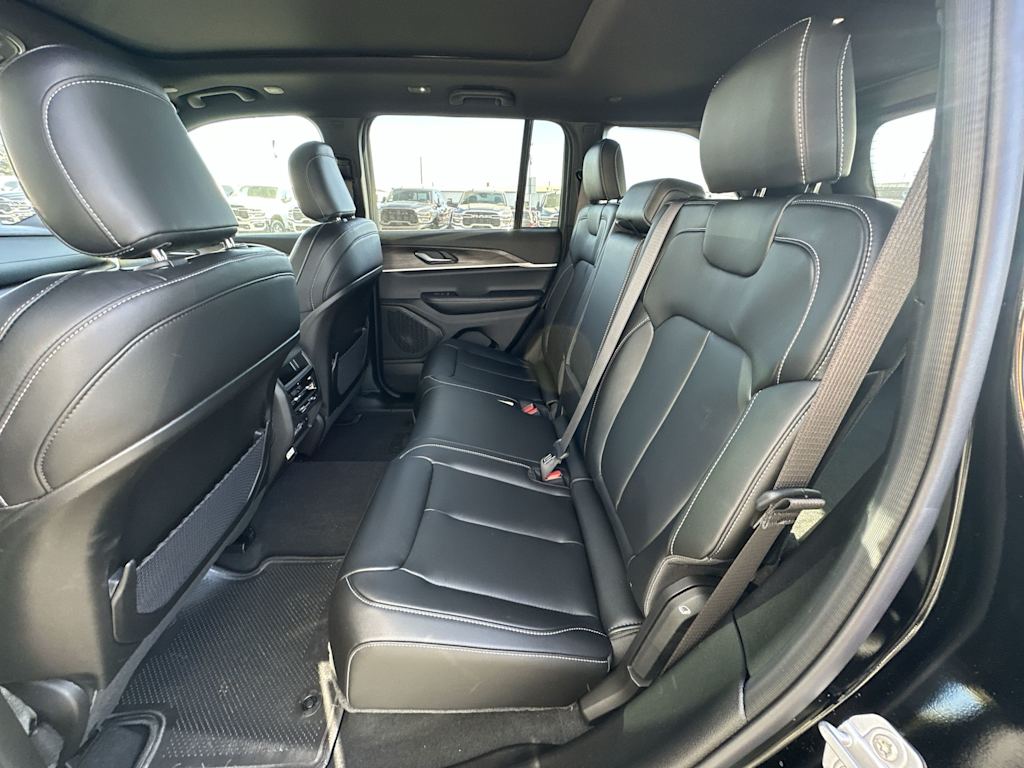 Thumbnail: 2025 Jeep Grand Cherokee - 8