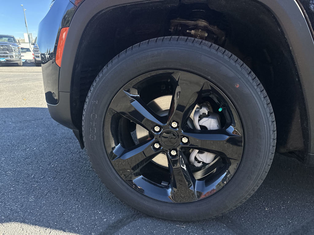 Thumbnail: 2025 Jeep Grand Cherokee - 7