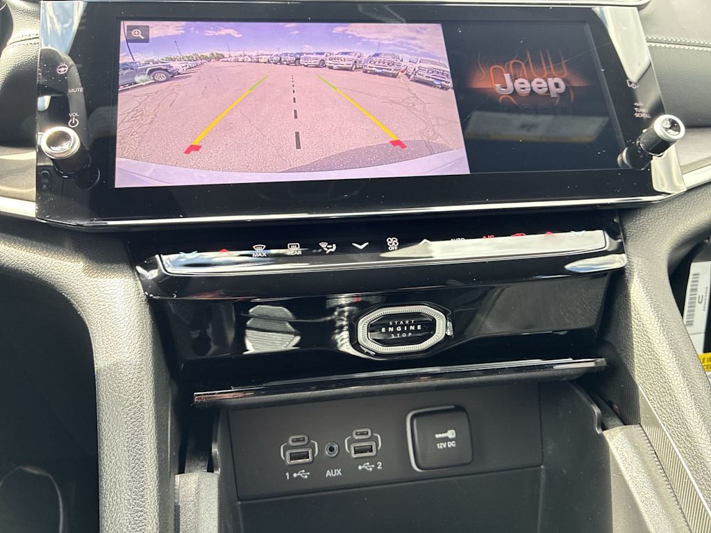 Thumbnail: 2026 Jeep Grand Cherokee - 25