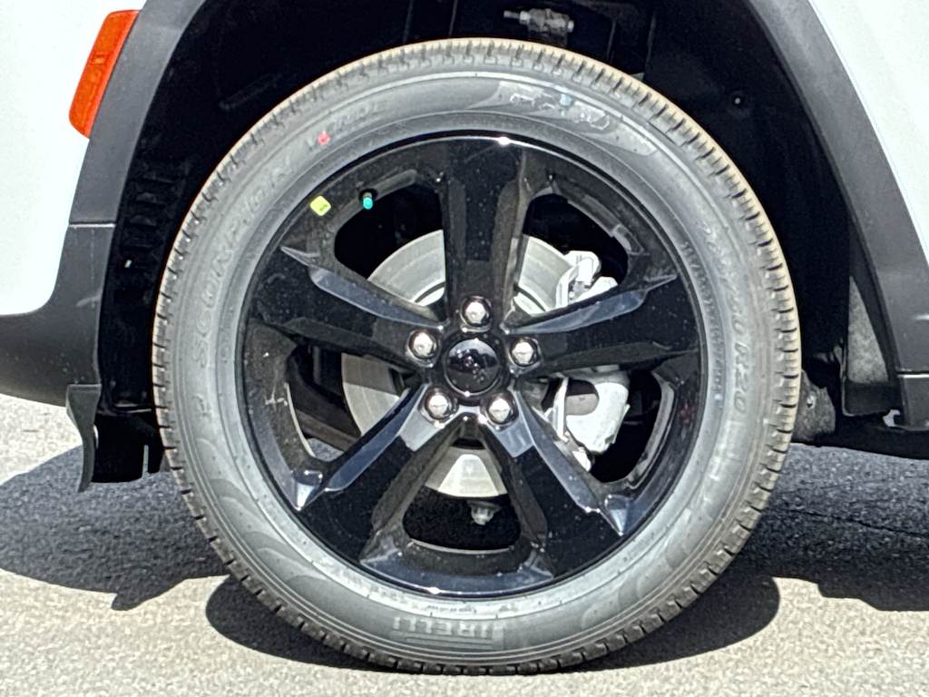 Thumbnail: 2026 Jeep Grand Cherokee - 6