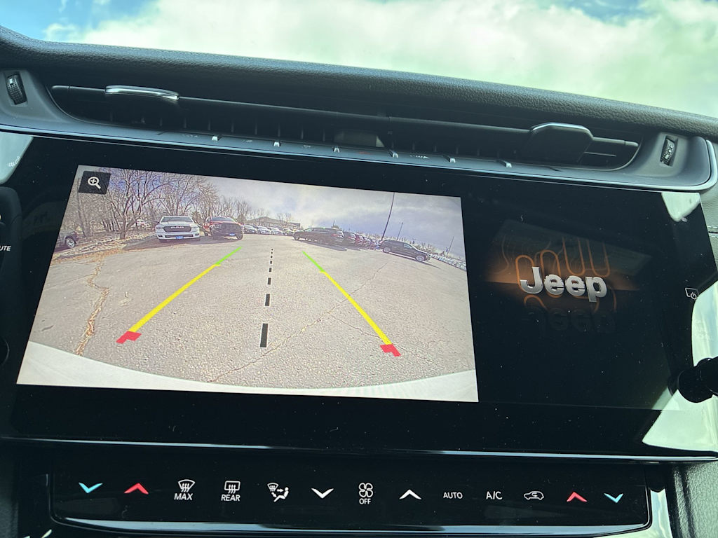 Thumbnail: 2026 Jeep Grand Cherokee - 26