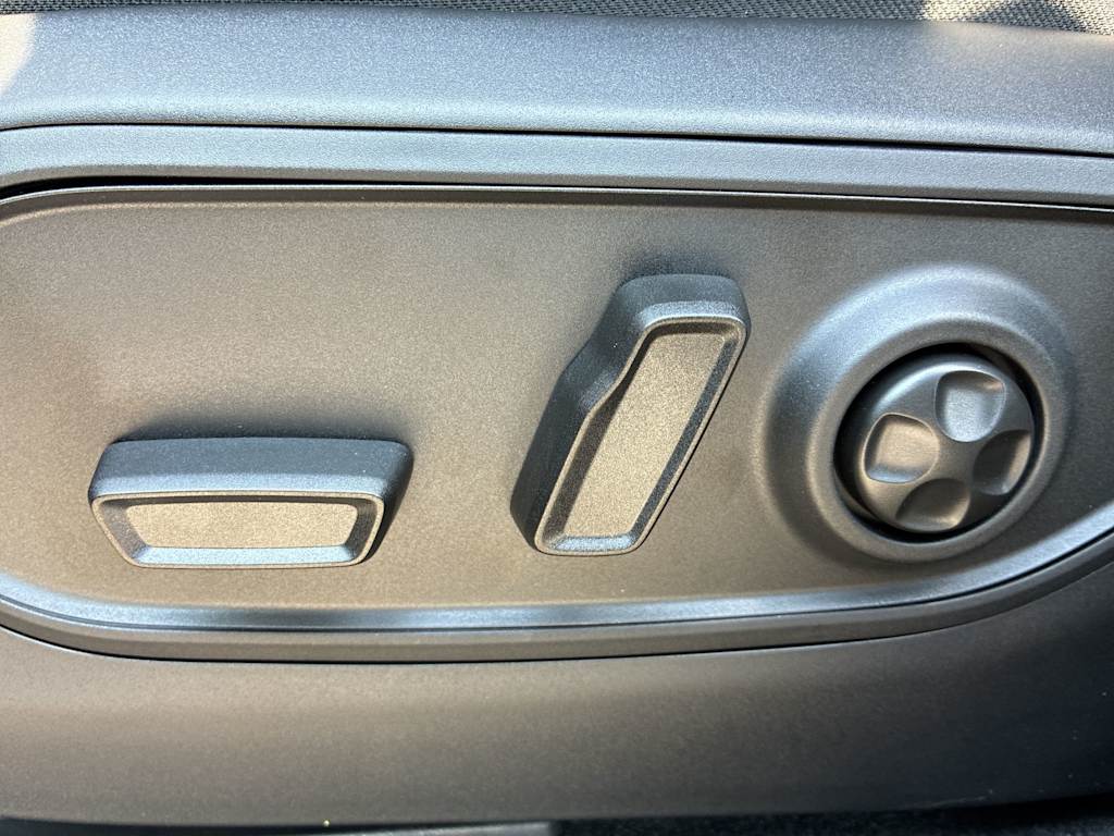 Thumbnail: 2026 Jeep Grand Cherokee - 19