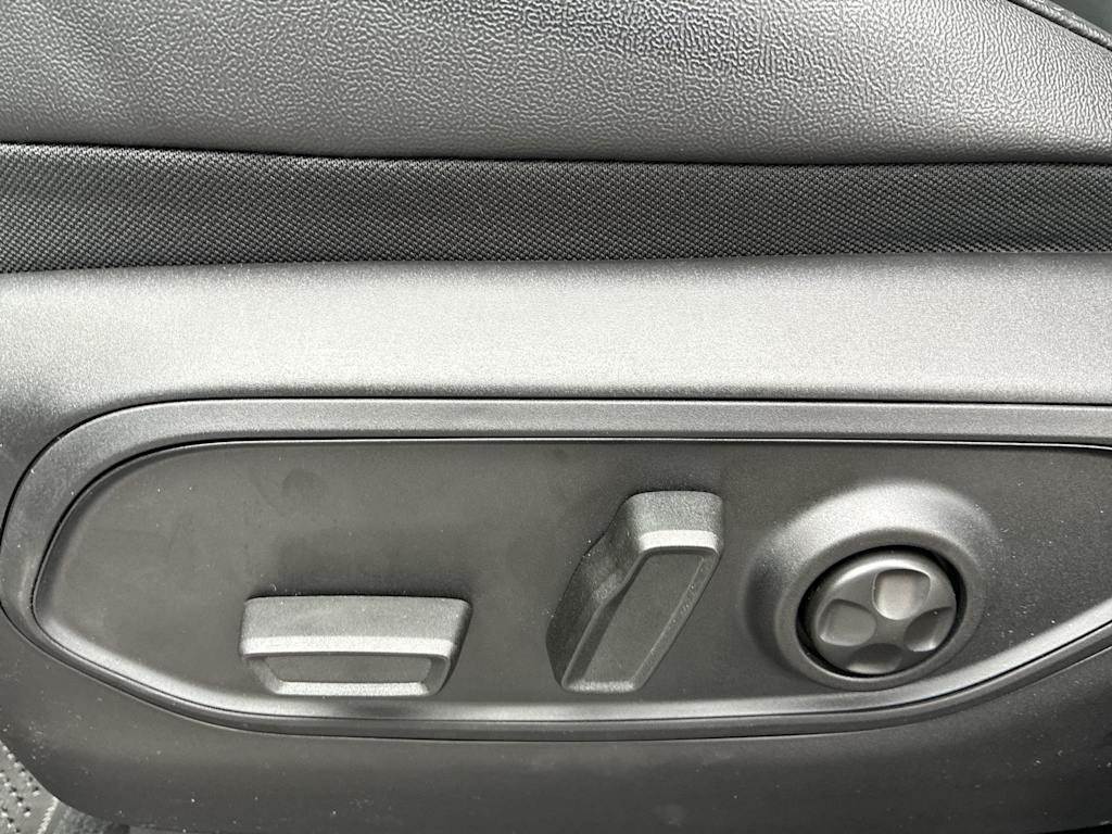 Thumbnail: 2026 Jeep Grand Cherokee - 19