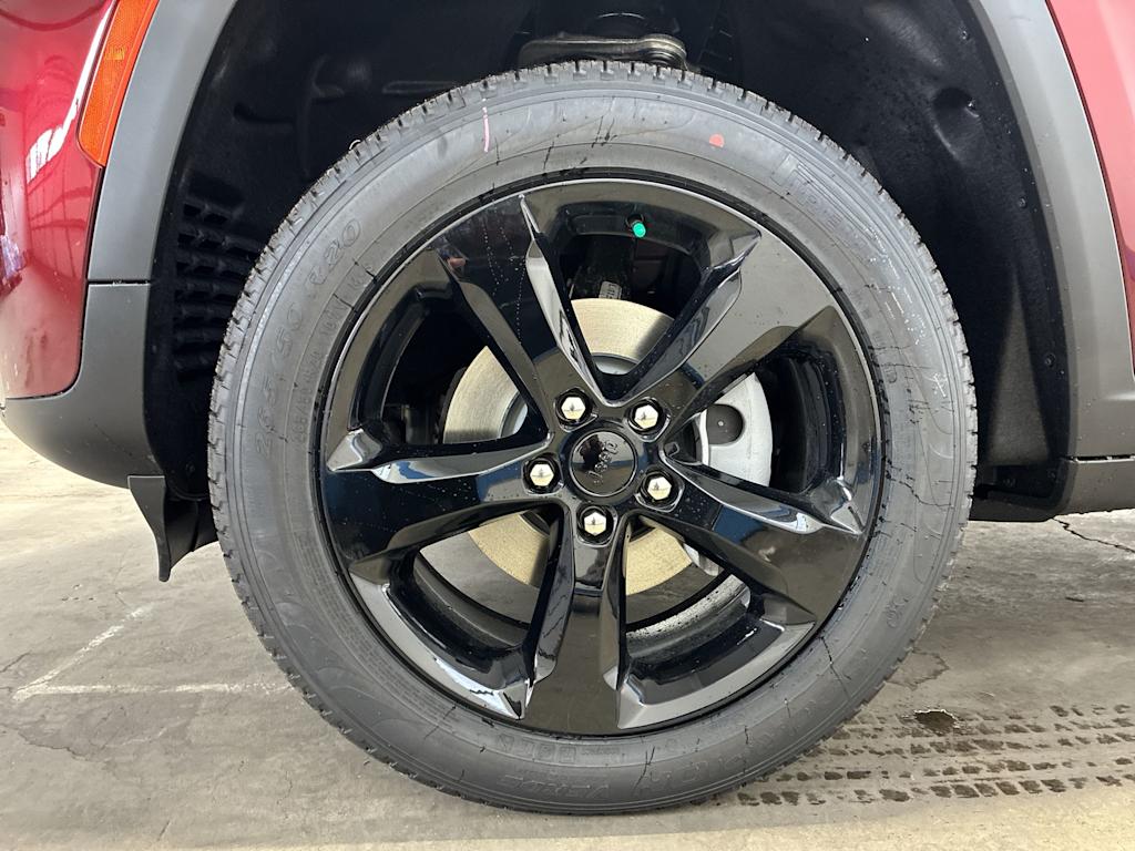 Thumbnail: 2026 Jeep Grand Cherokee - 6
