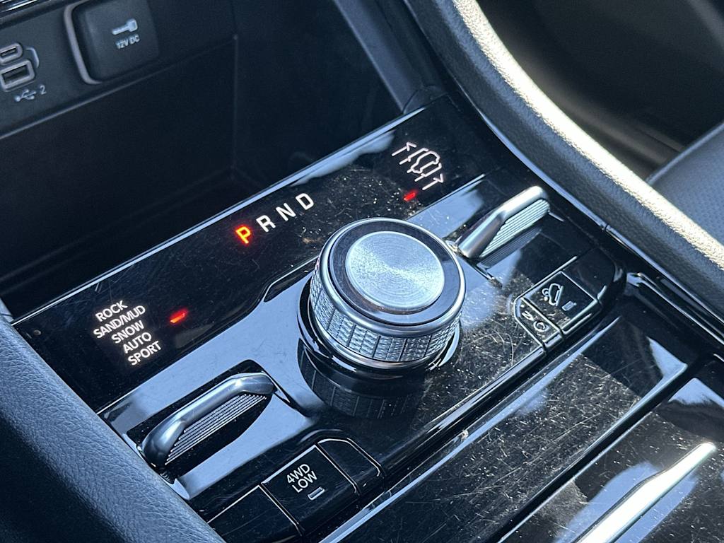 Thumbnail: 2023 Jeep Grand Cherokee - 23