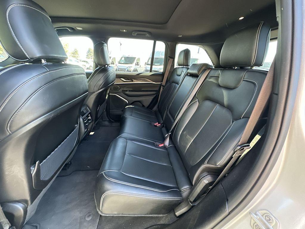 Thumbnail: 2023 Jeep Grand Cherokee - 9