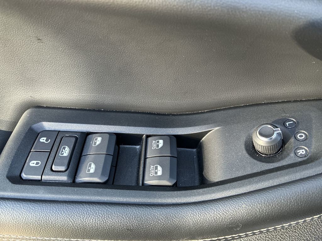 Thumbnail: 2024 Jeep Grand Cherokee L - 20