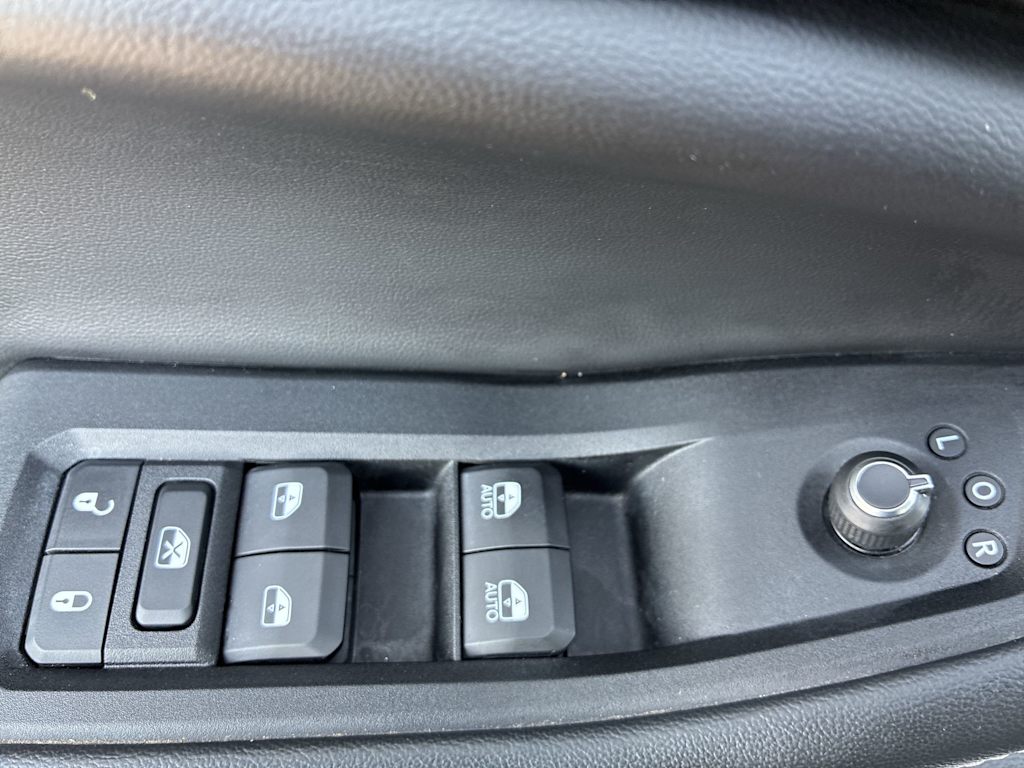 2022 Jeep Grand Cherokee L Laredo - Photo 18