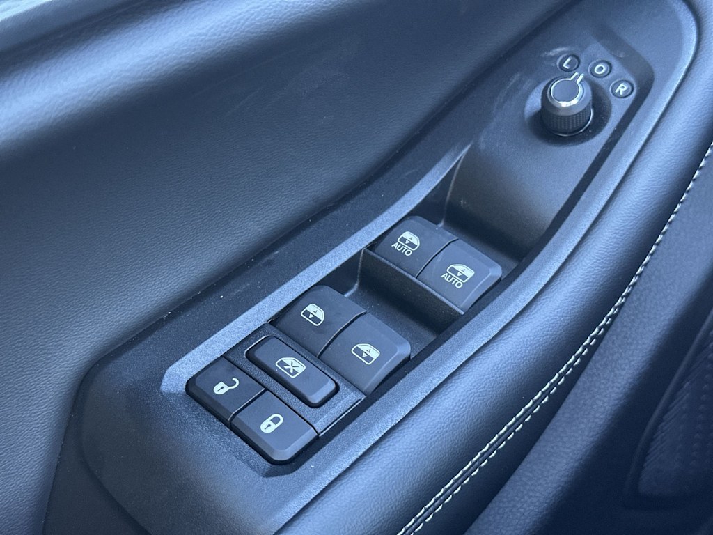 Thumbnail: 2025 Jeep Grand Cherokee L - 19