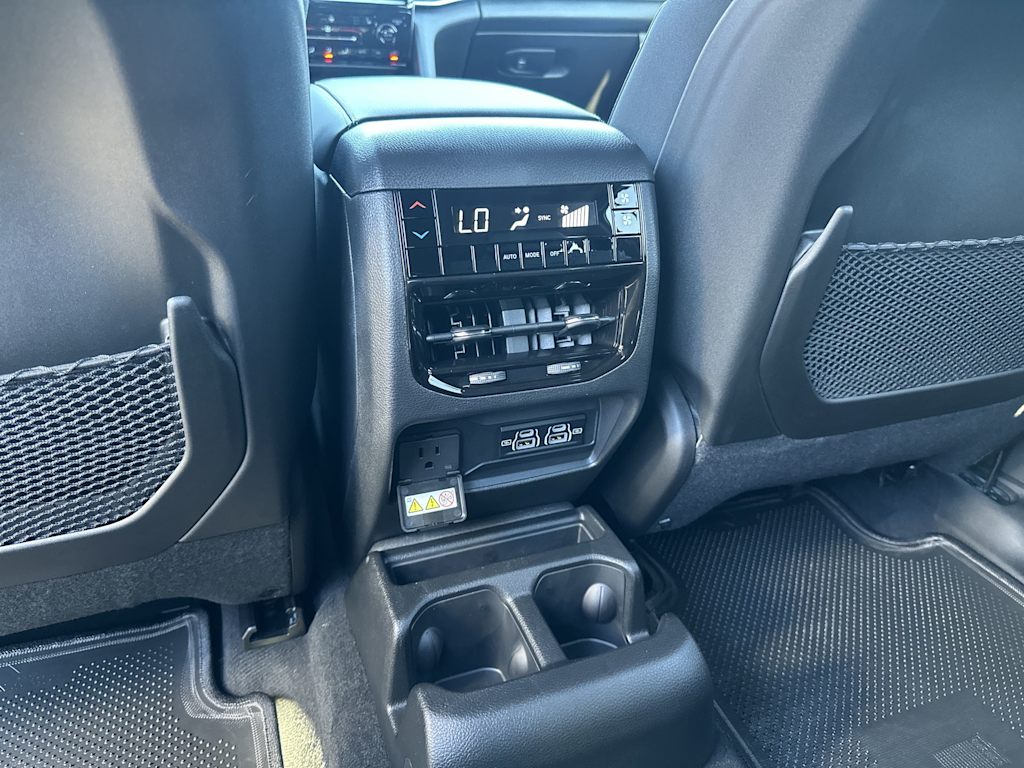 Thumbnail: 2025 Jeep Grand Cherokee L - 22