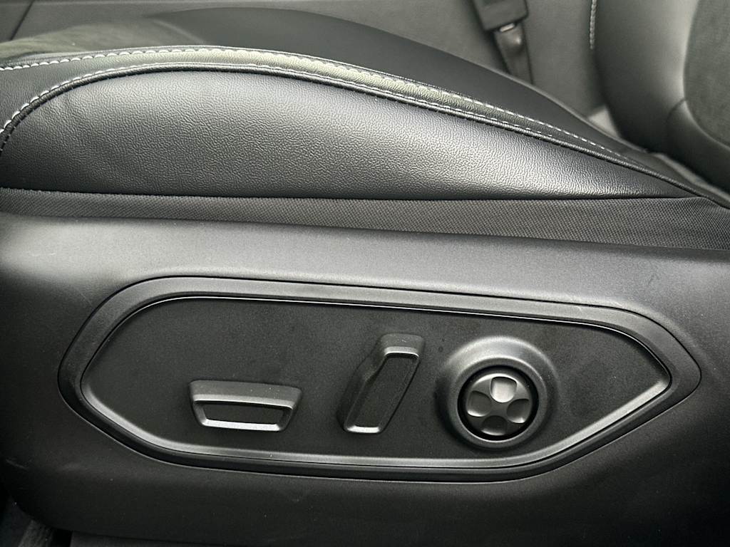 Thumbnail: 2025 Jeep Grand Cherokee L - 19