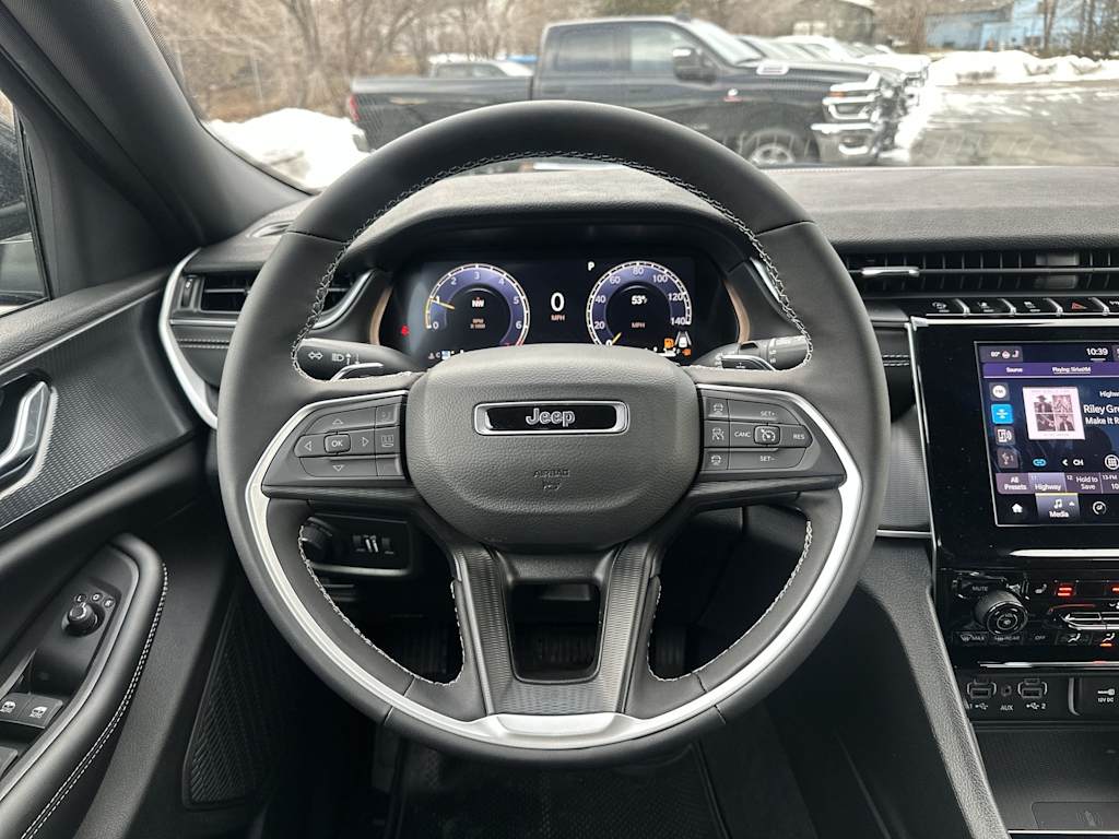 Thumbnail: 2025 Jeep Grand Cherokee L - 2