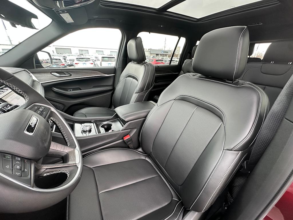 2025 Jeep Grand Cherokee L Limited Edition 6