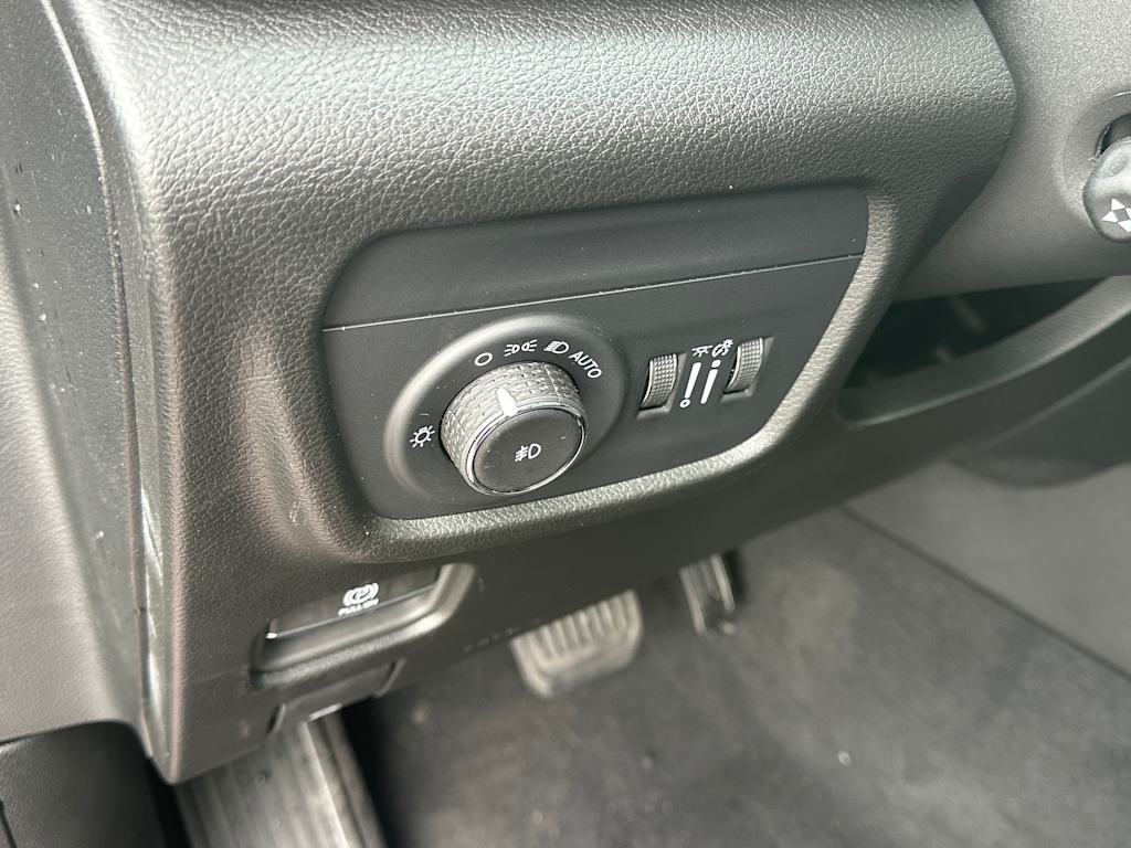 2025 Jeep Grand Cherokee L Limited Edition 21