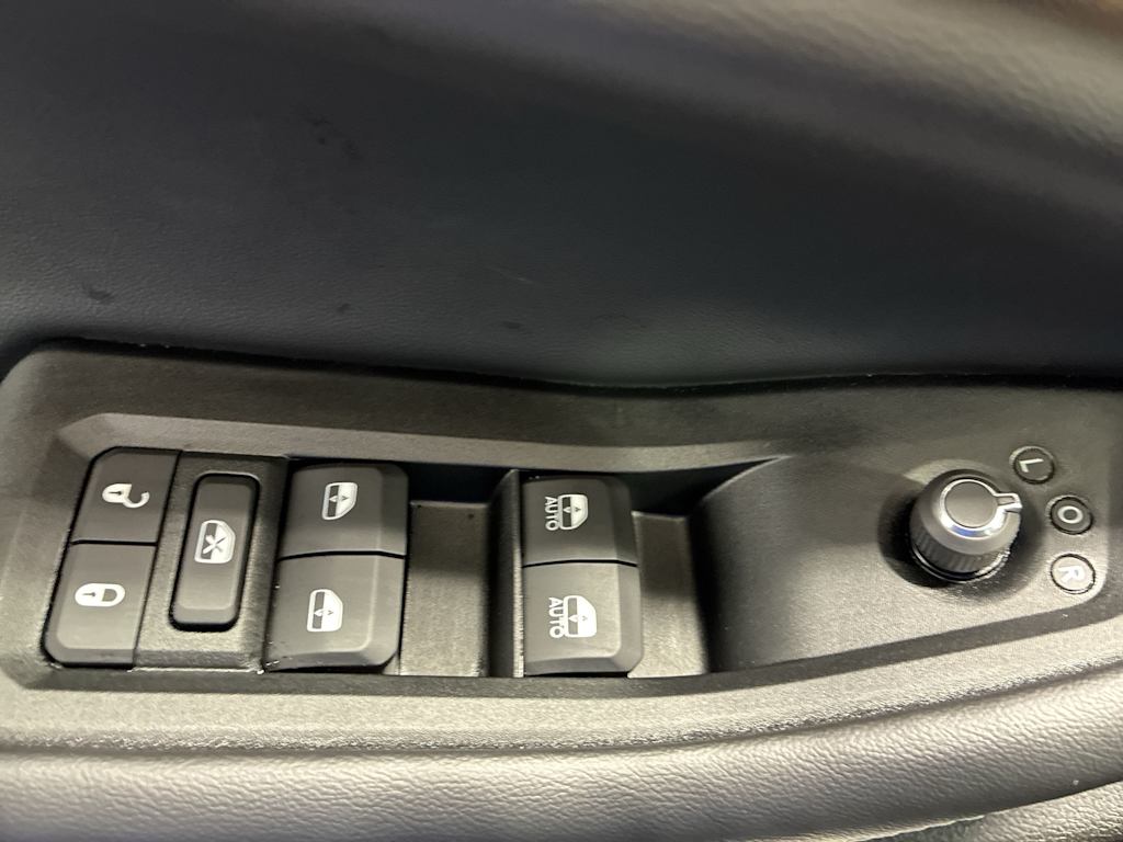 Thumbnail: 2026 Jeep Grand Cherokee L - 21