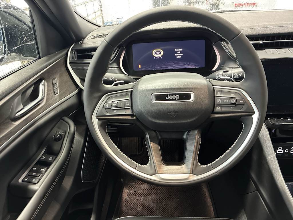 Thumbnail: 2026 Jeep Grand Cherokee L - 2