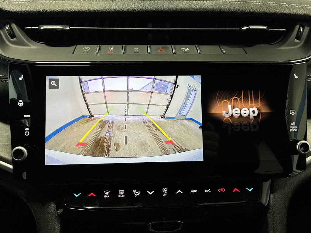 Thumbnail: 2026 Jeep Grand Cherokee L - 25