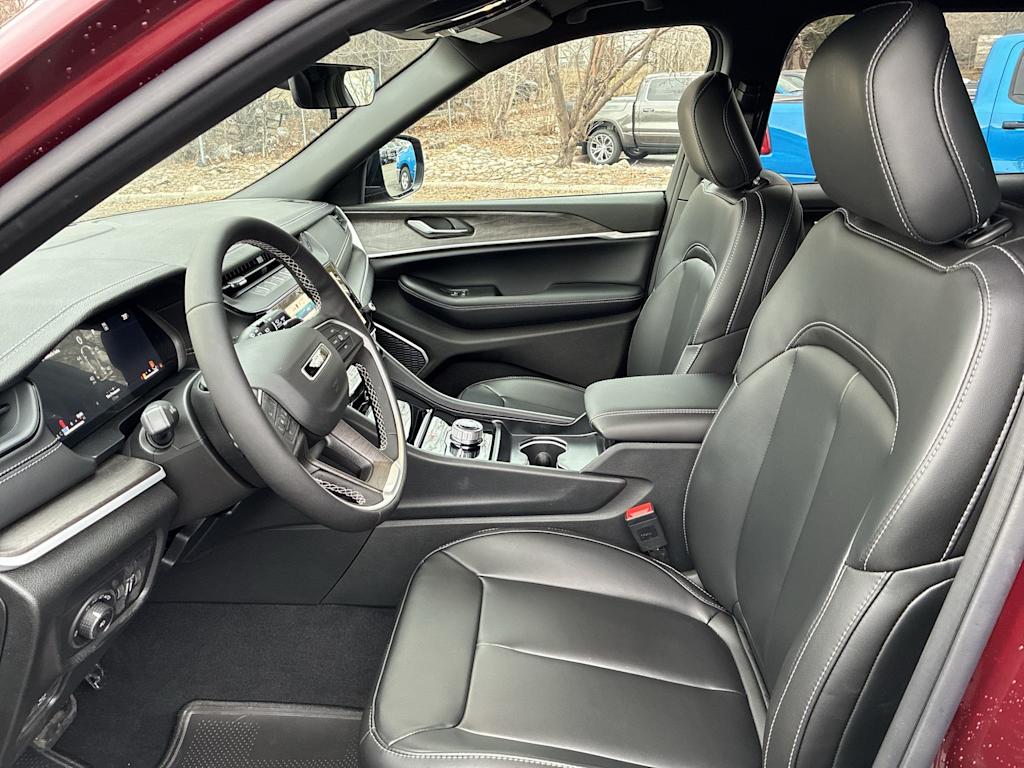 Thumbnail: 2026 Jeep Grand Cherokee L - 9