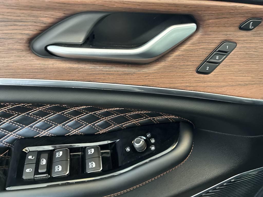 Thumbnail: 2023 Jeep Grand Cherokee L - 20