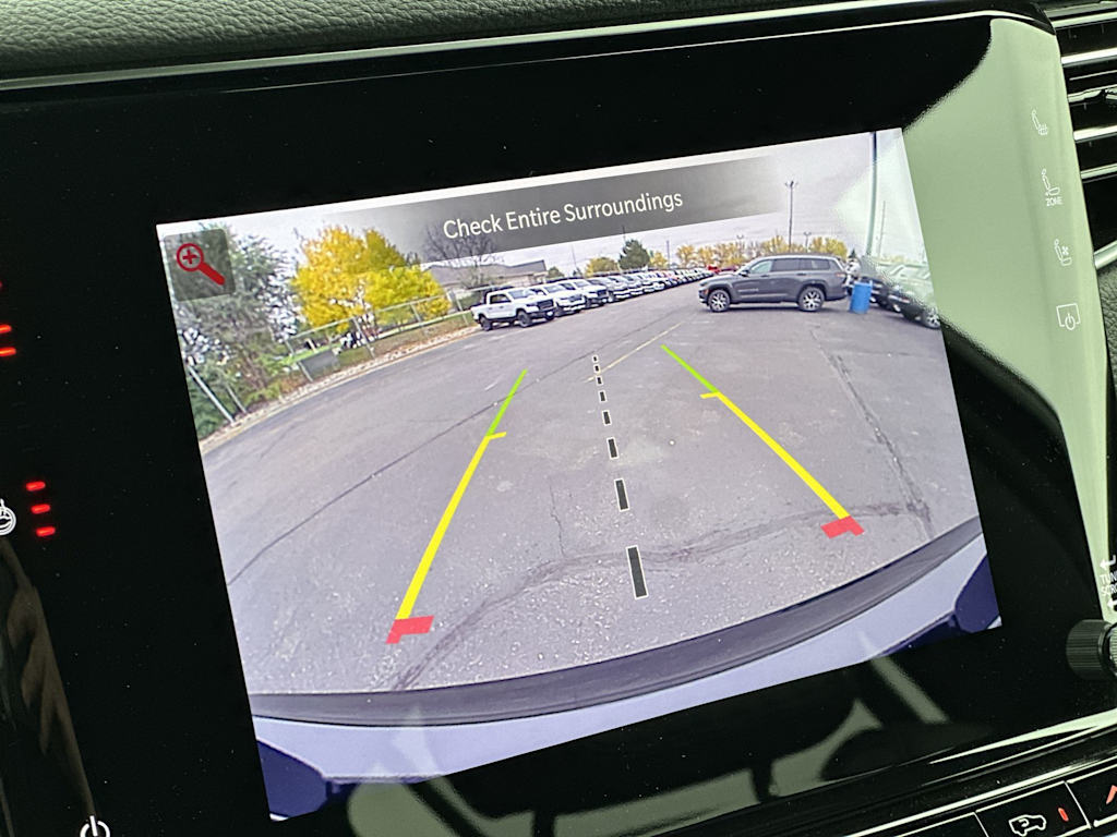 Thumbnail: 2025 Jeep Wagoneer - 24