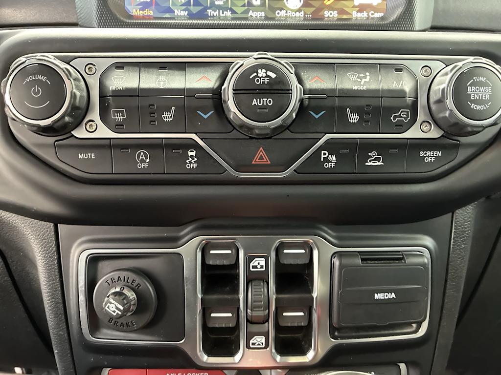 Thumbnail: 2021 Jeep Gladiator - 22