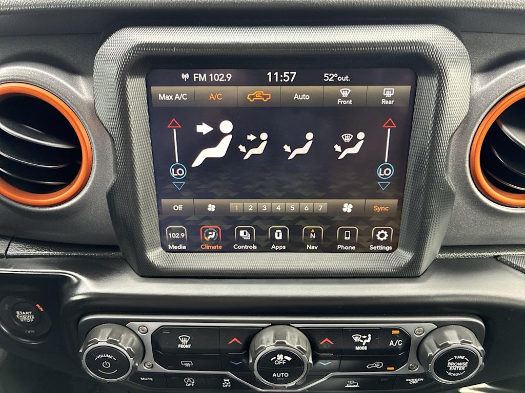 Thumbnail: 2021 Jeep Gladiator - 23