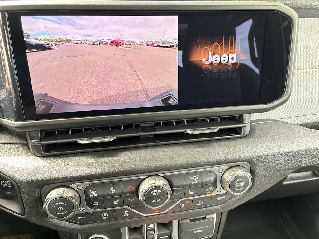 Thumbnail: 2026 Jeep Gladiator - 25