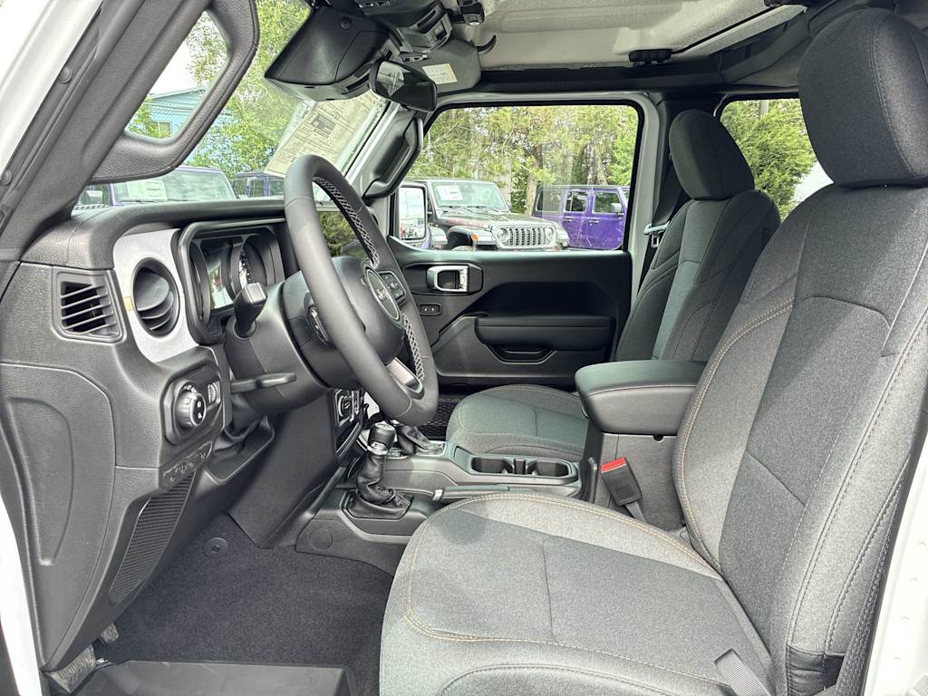 Thumbnail: 2026 Jeep Gladiator - 9