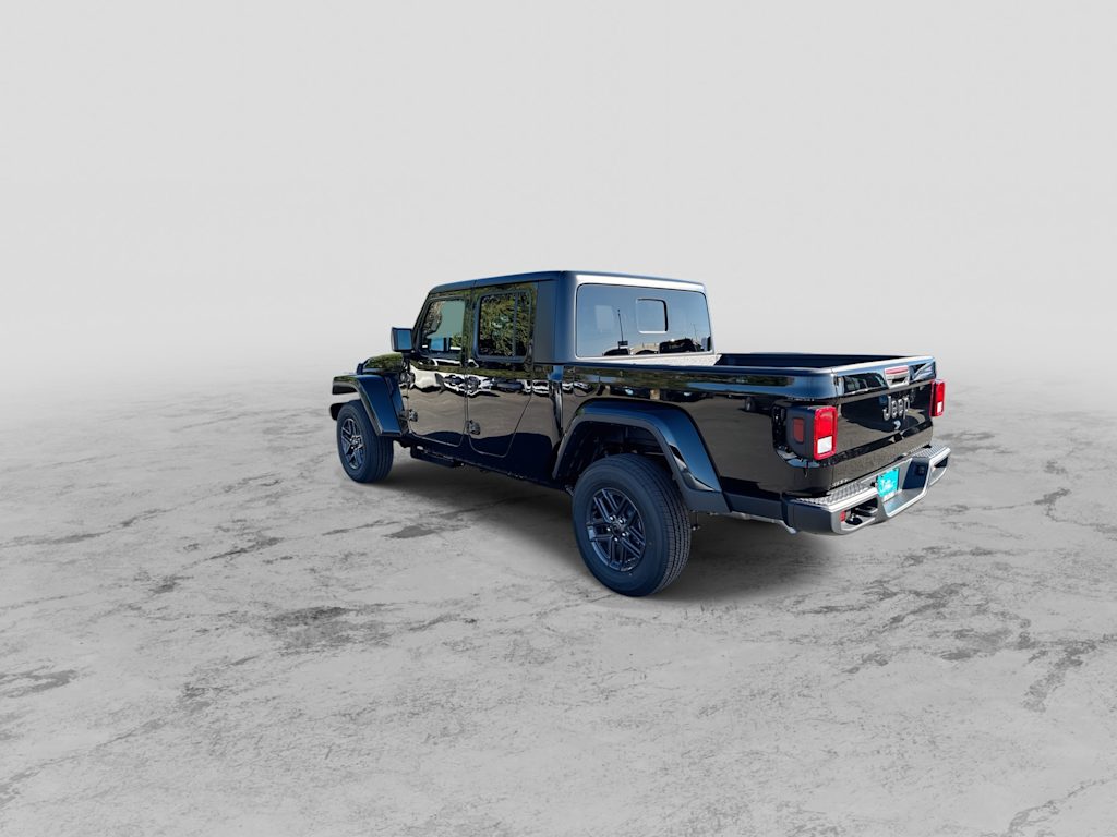 Thumbnail: 2026 Jeep Gladiator - 17