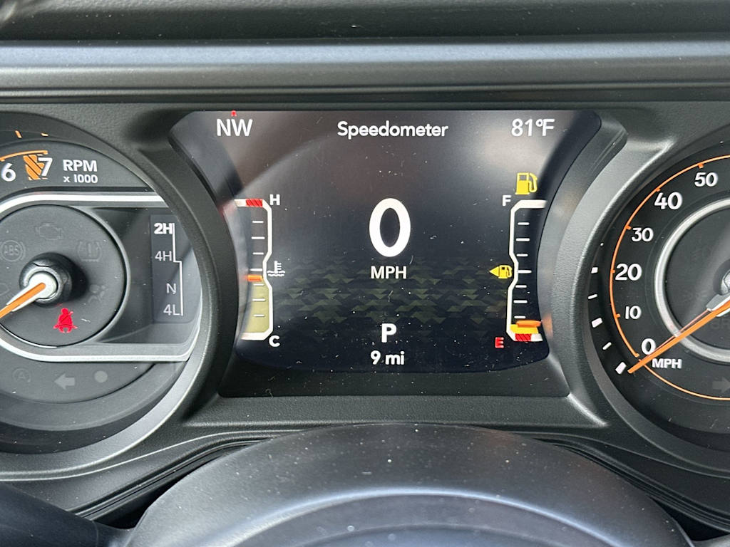 Thumbnail: 2025 Jeep Gladiator - 12