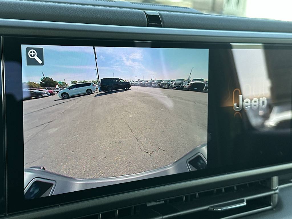 Thumbnail: 2025 Jeep Gladiator - 20