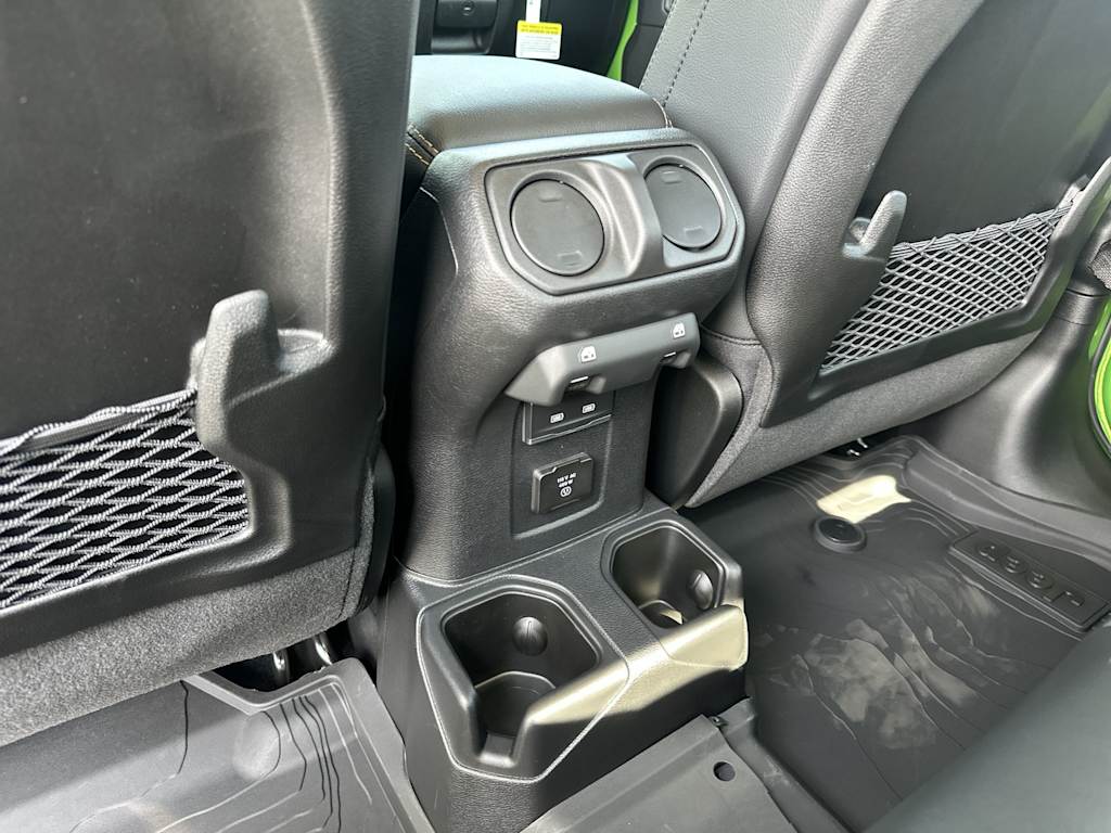 Thumbnail: 2025 Jeep Gladiator - 19